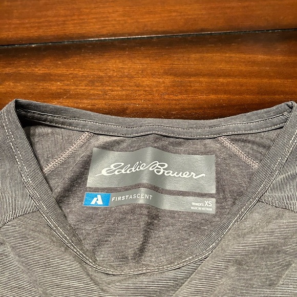 NWT Eddie Bauer long sleeve shirt - Picture 3 of 3